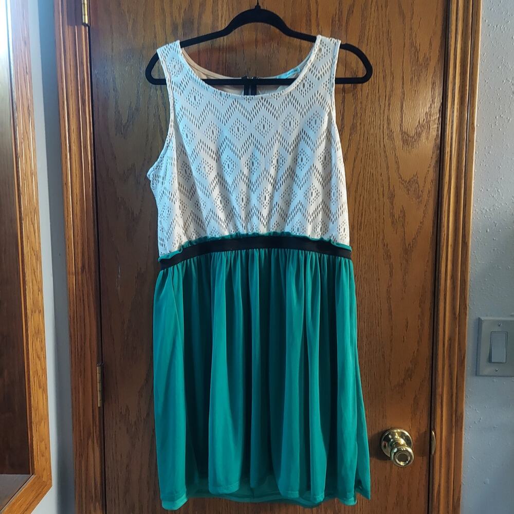 Maurices teal white dress v neck lace XL zip back